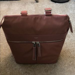 knomo convertible backpack